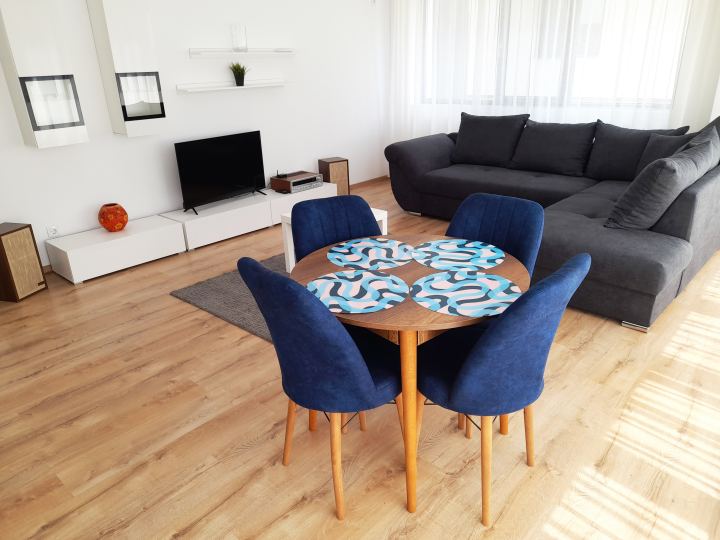 Apartament 4