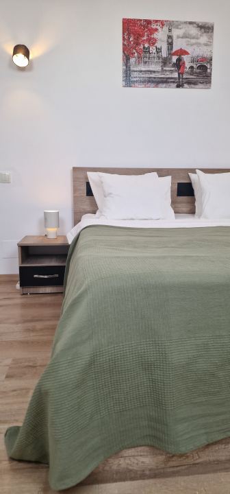 Apartament 8
