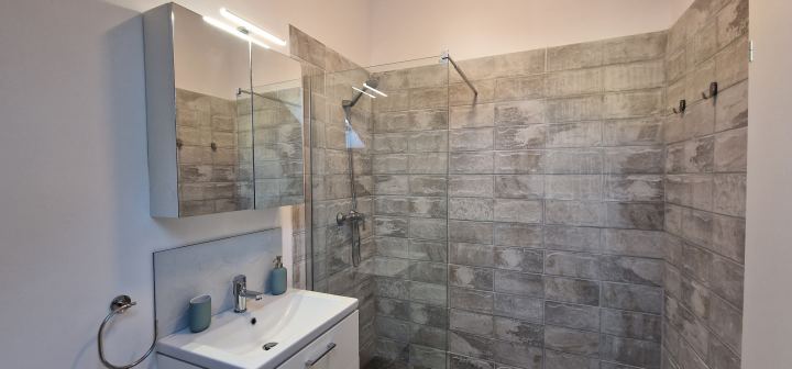 Apartament 9